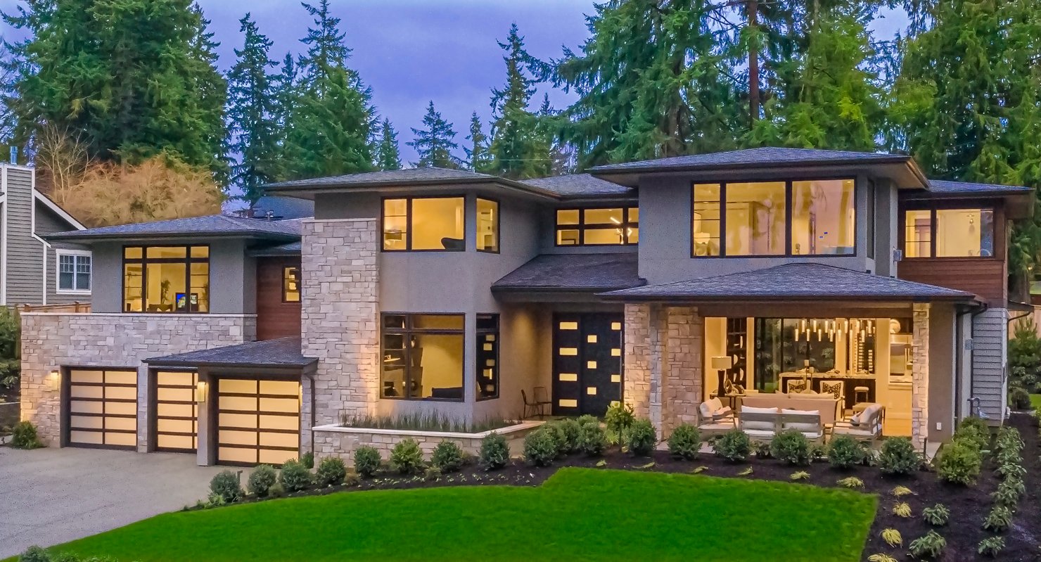 9441 NE 26th St Clyde Hill, WA 98004