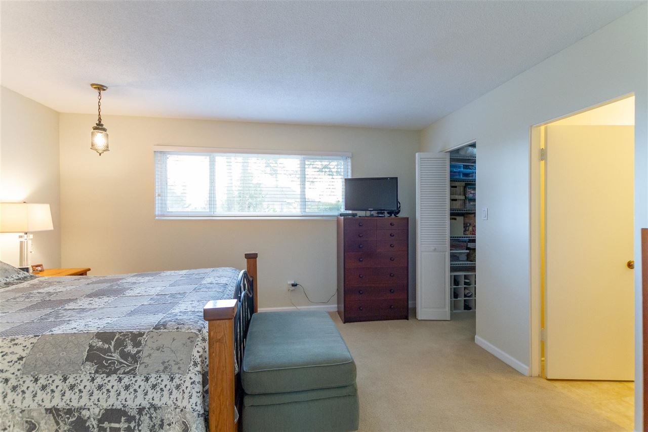 2947 Surf Cres