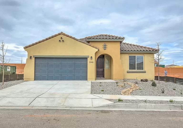 3948 Mountain Trail Loop NE