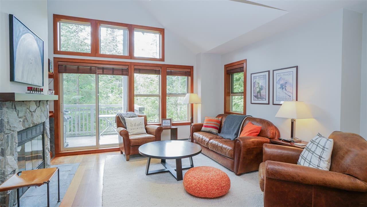 1-4661 Blackcomb Wy