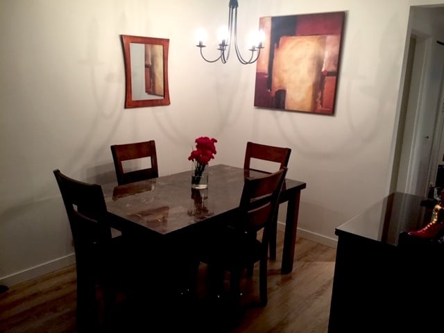 2044 Deep Cove Cres