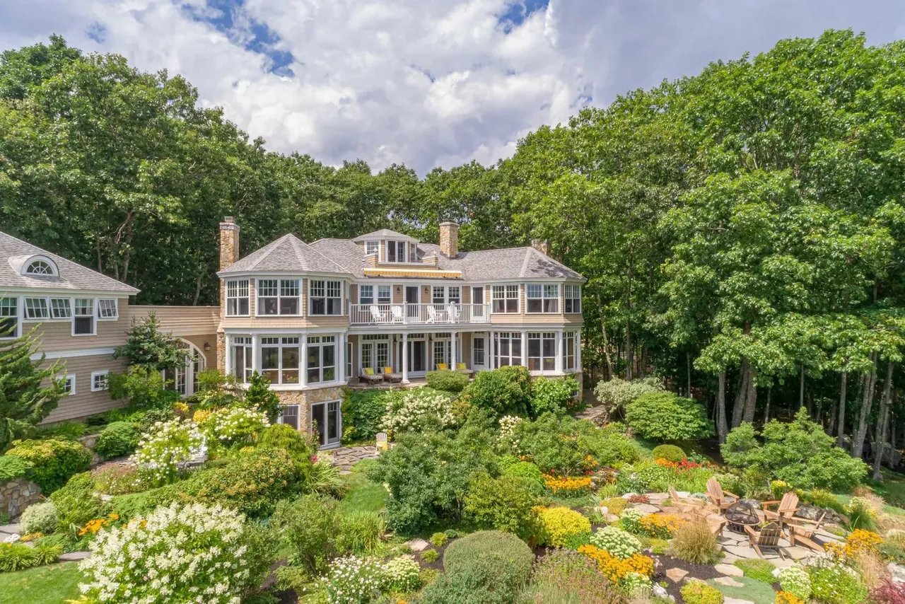 New Listing: 18 Nehoc Lane, Kennebunkport, ME 04046 – $7,500,000