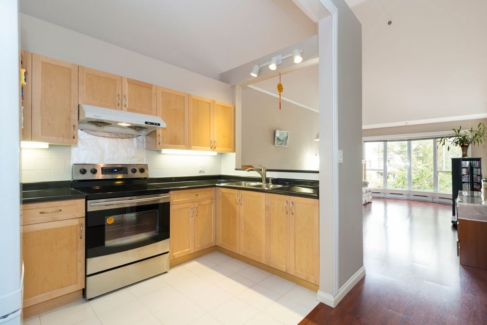 304-8660 Jones Rd