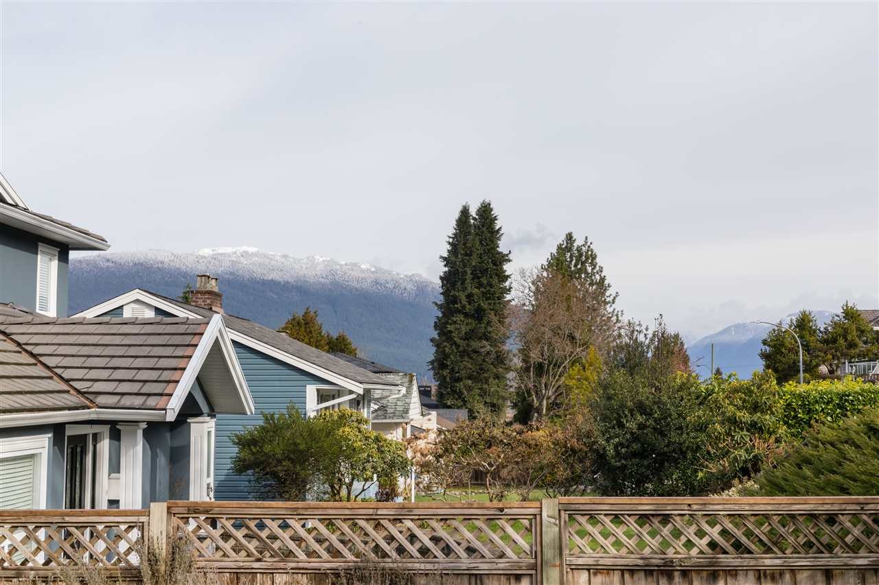 7247 Barnet Road, Burnaby
