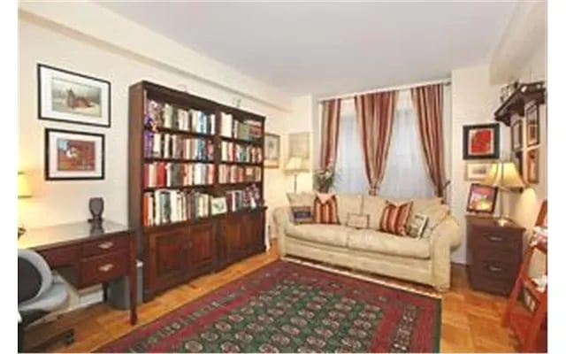 2 Tudor City Place Unit: 4BS