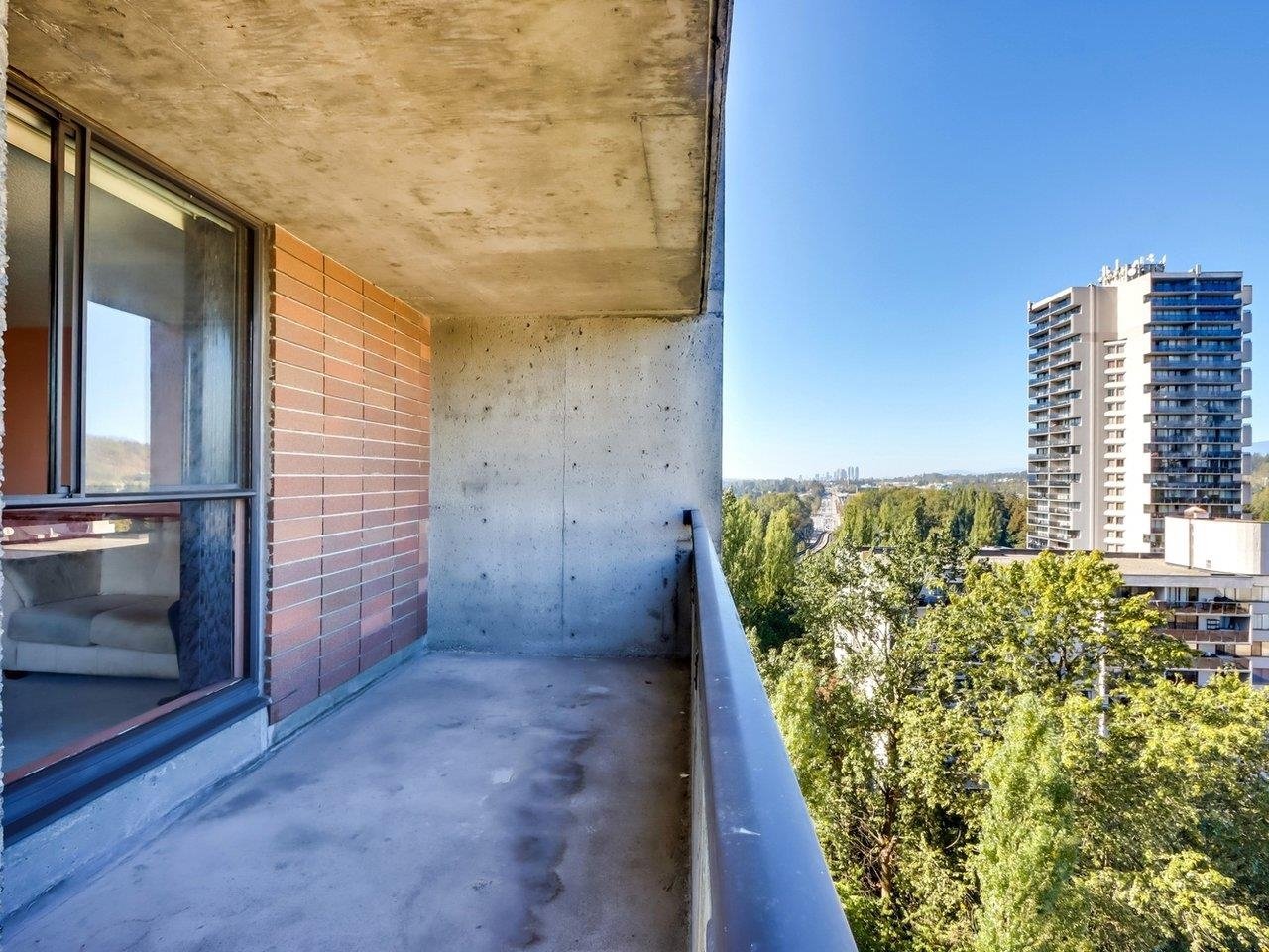 1402-3737 Bartlett Ct