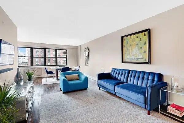 301 East 63rd Street Unit: 8B