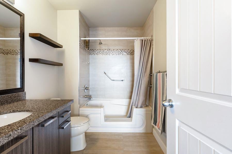 405-3255 Smith Ave