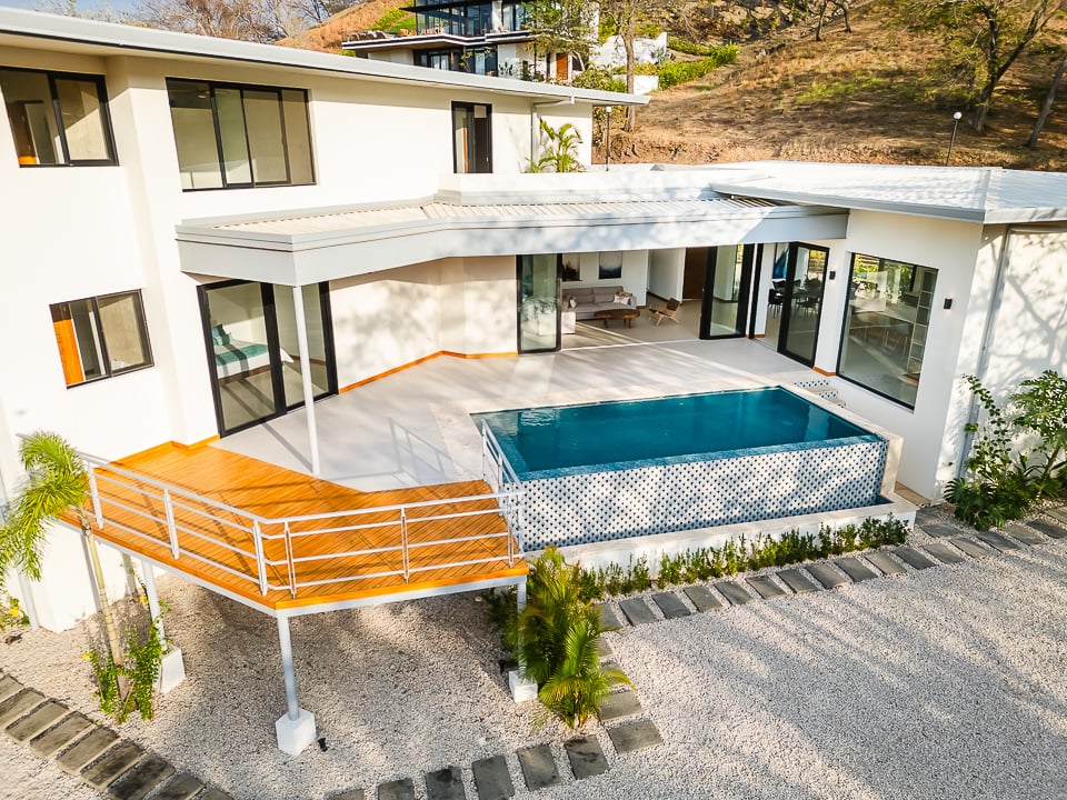 Modern Tropical Infinity Pool Villa, Tamarindo, Guanacaste