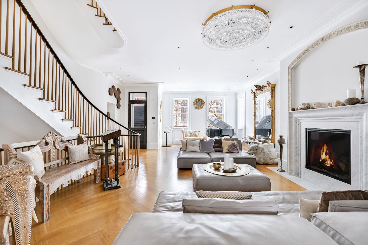 38 Prince St