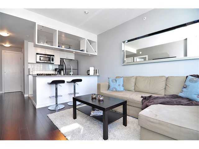 1604-480 Robson Street, Vancouver