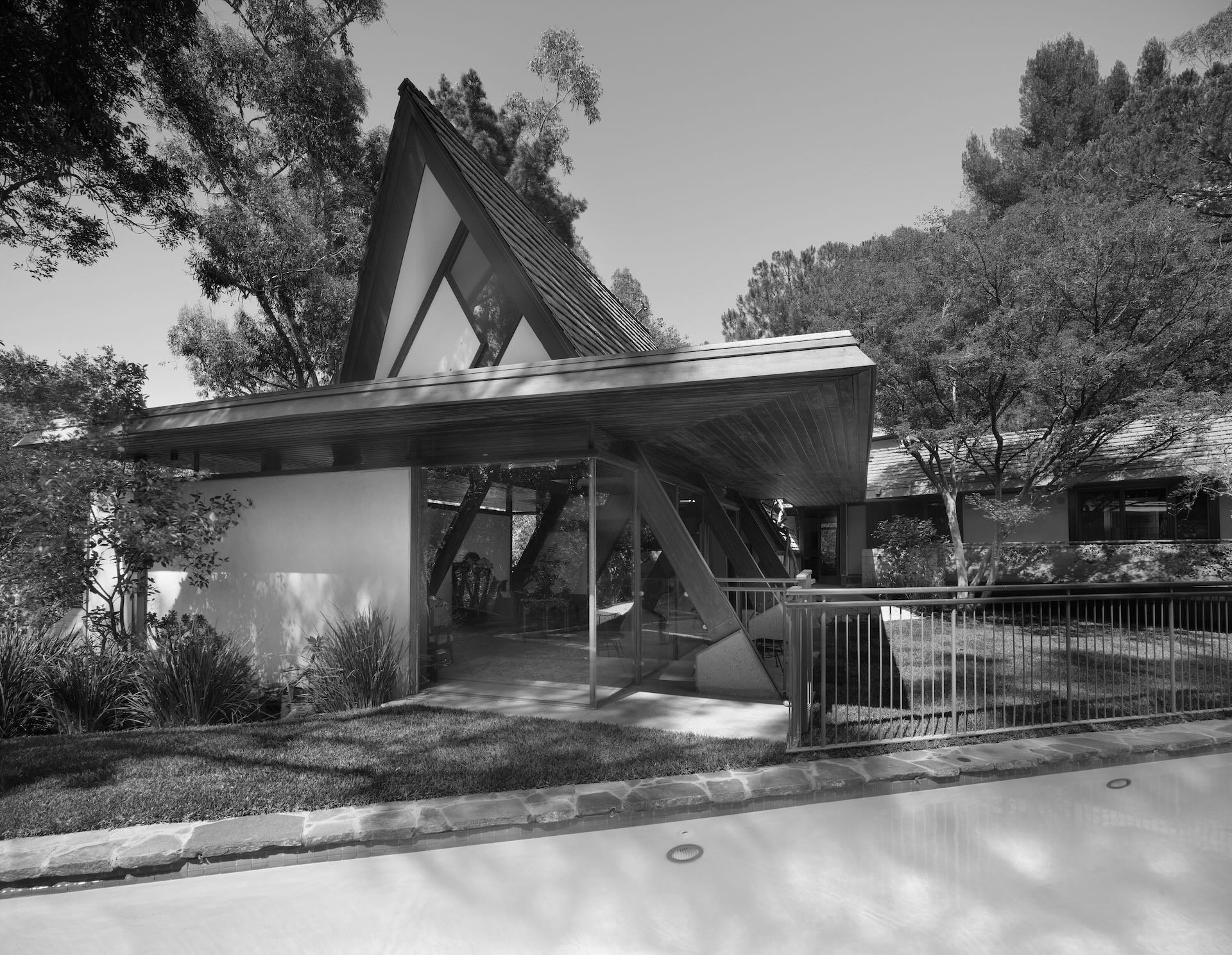 1014 Moraga Dr