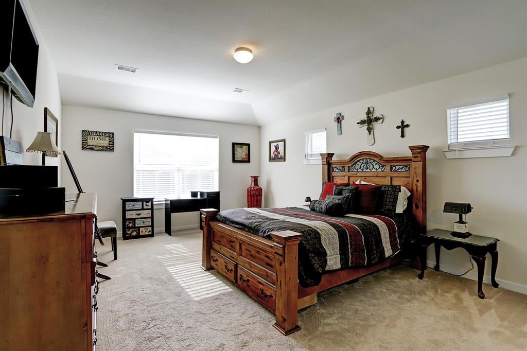 40405 MOSTYN LAKE DRIVE