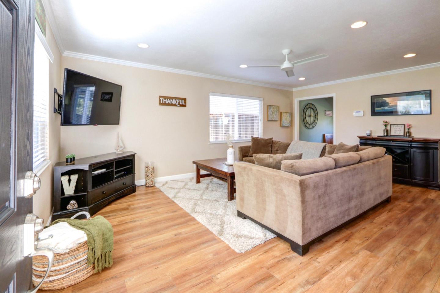 3095 Calzar Drive, Cambrian