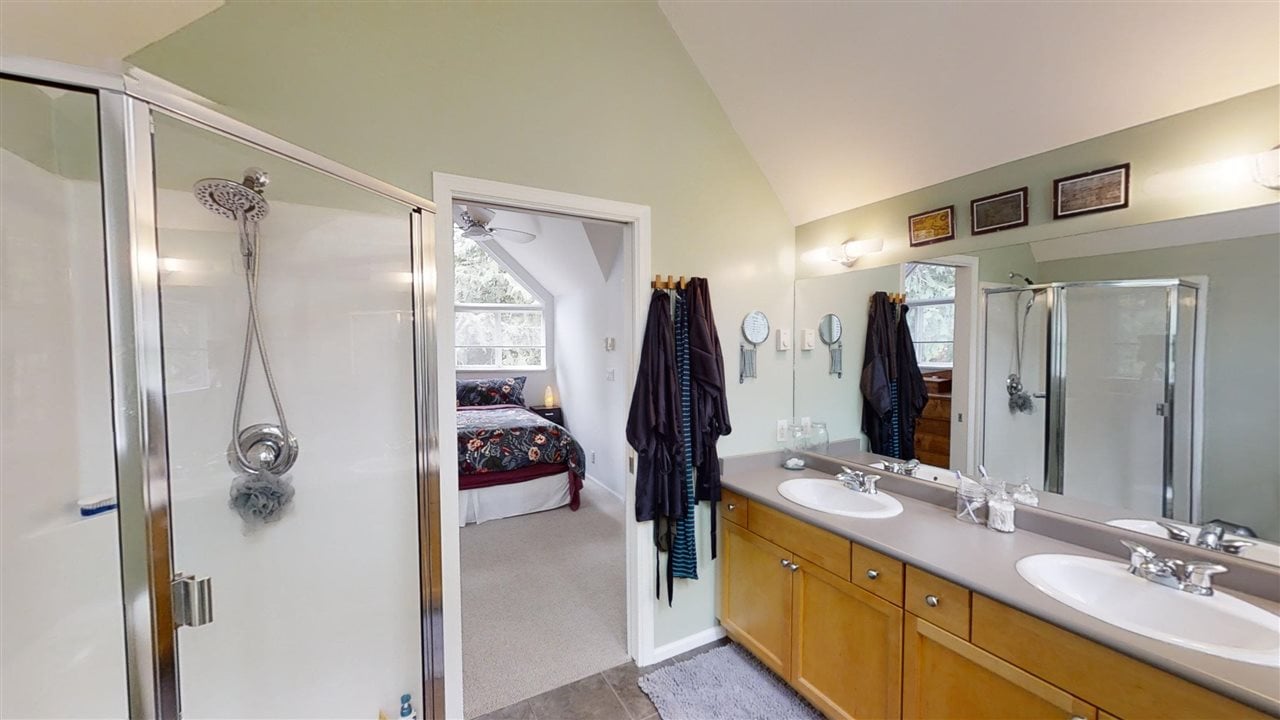 5557 Riley Road, Halfmoon Bay