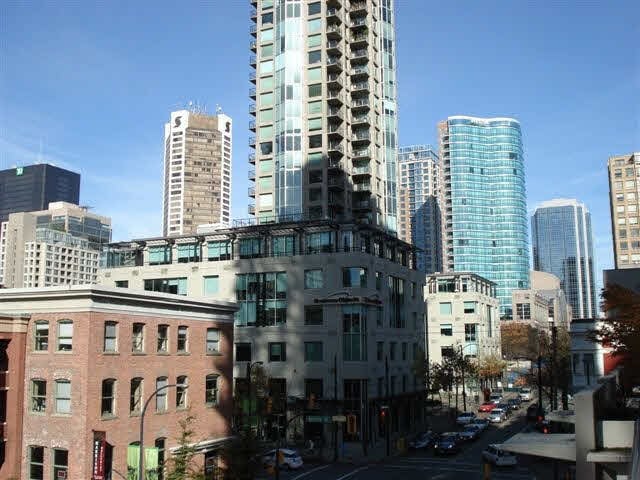 402-928 Homer St