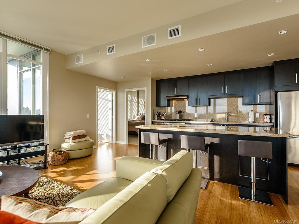 507-373 Tyee Rd