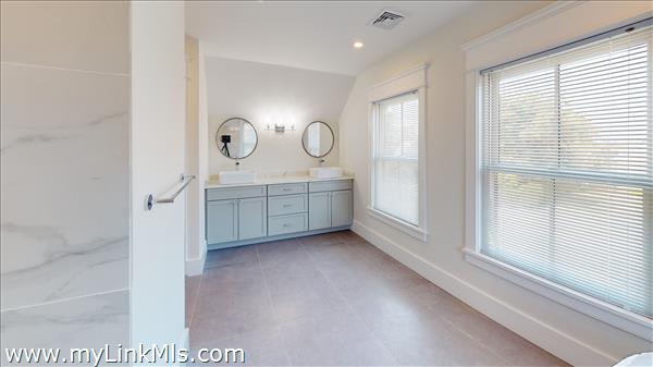 59B Polpis Rd