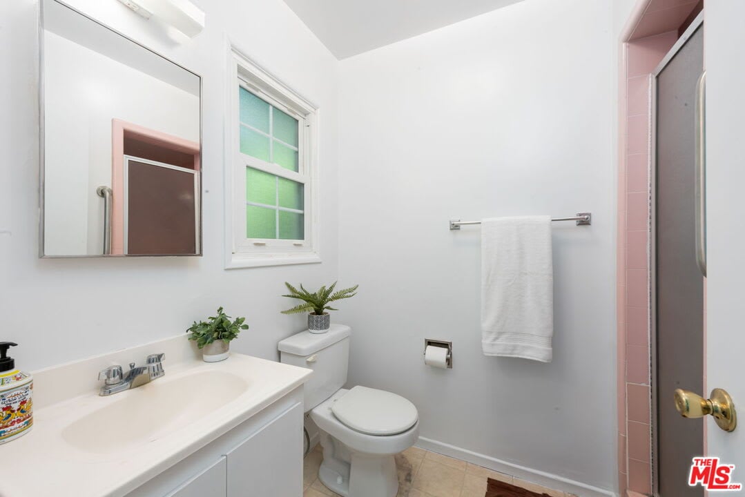 2951 La Castana Dr
