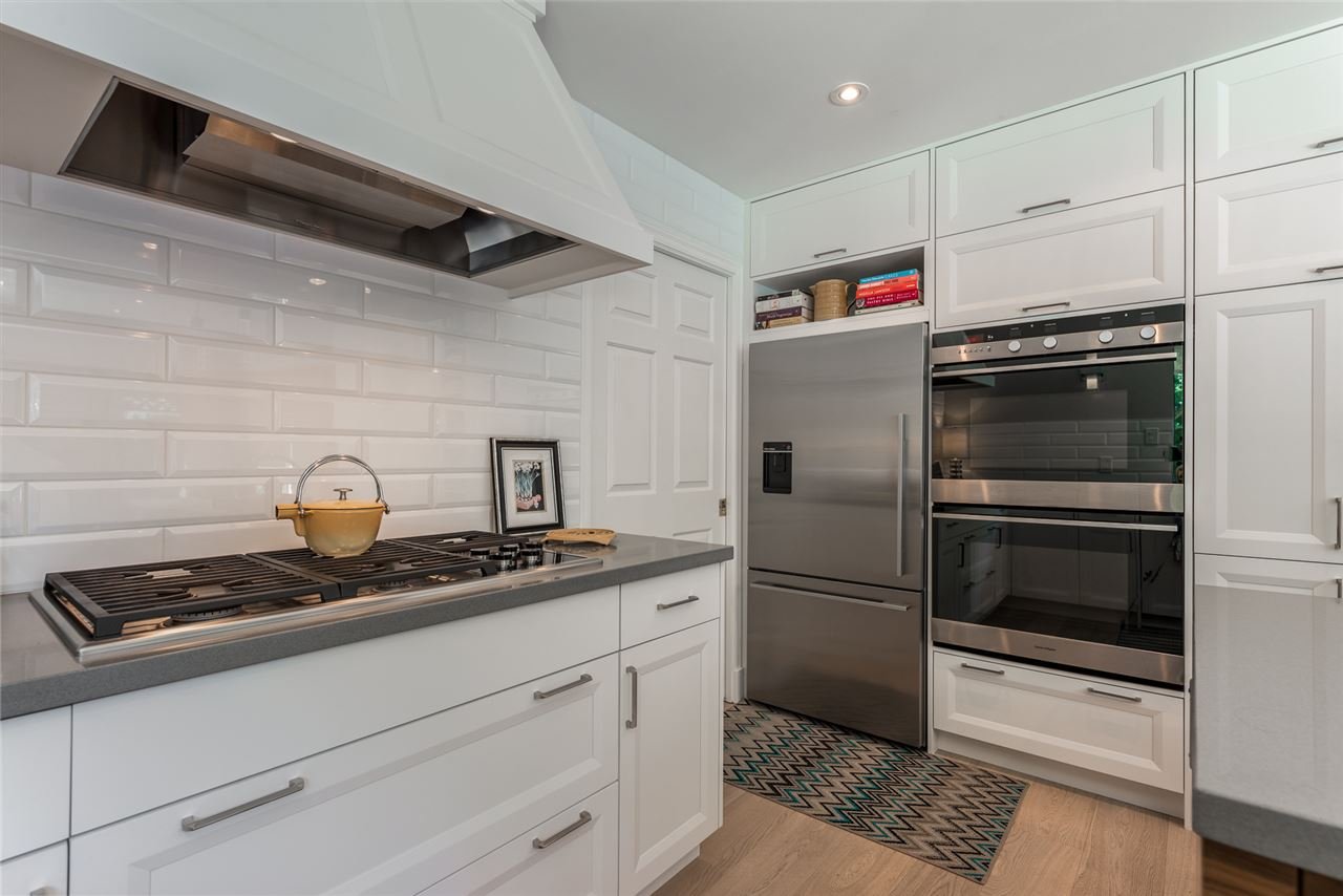 5393 Wildwood Cres