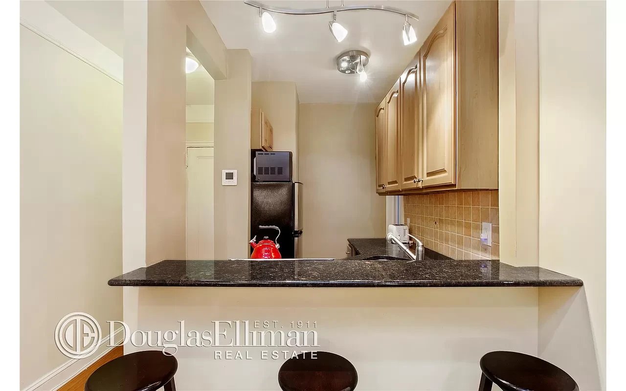 129 West 89th Street Unit: 21