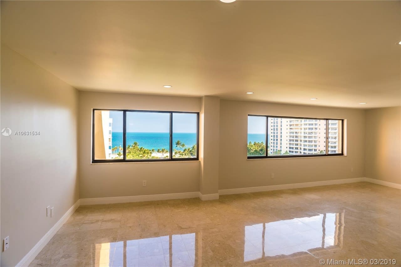 650 Ocean Dr Unit 10C