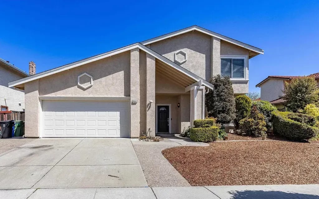 4934 Seneca Park Loop, Fremont