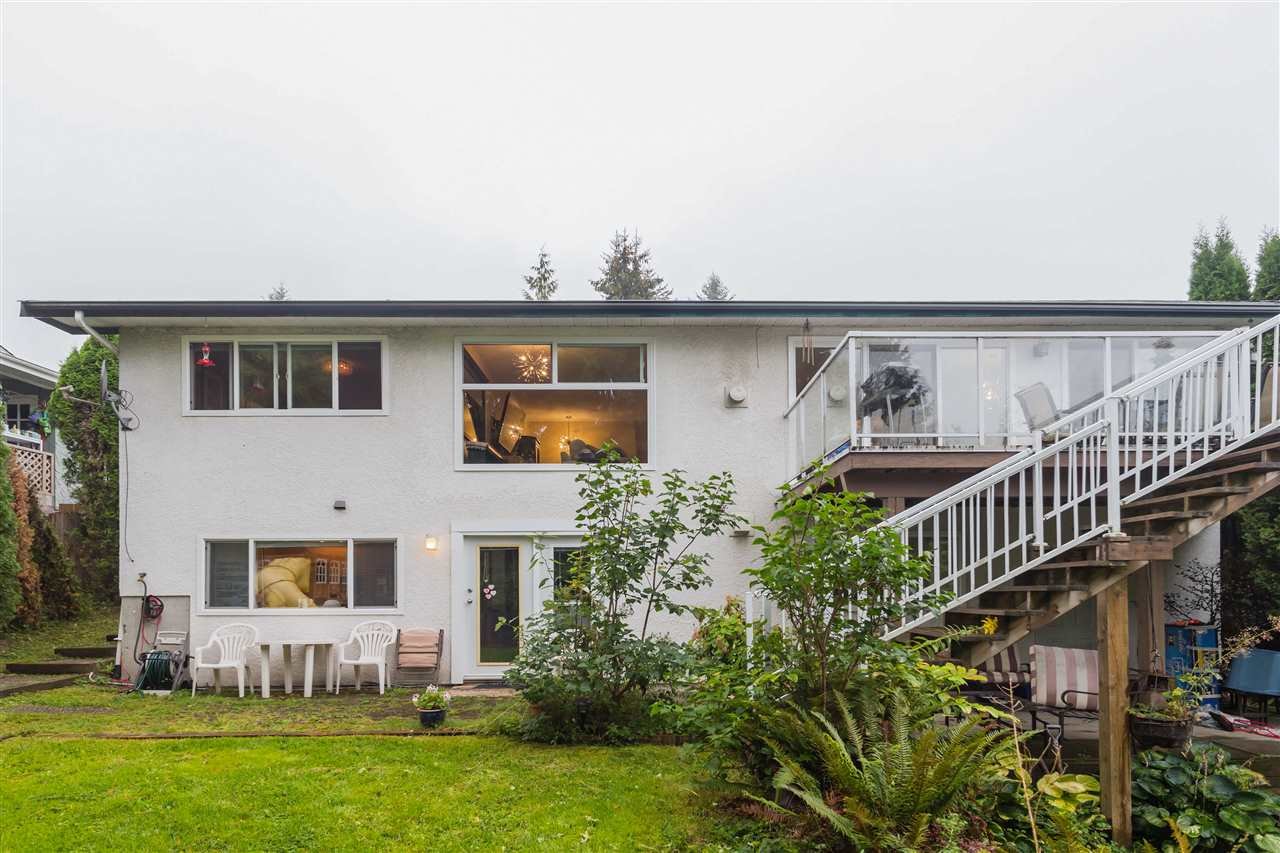 3155 Beacon Dr