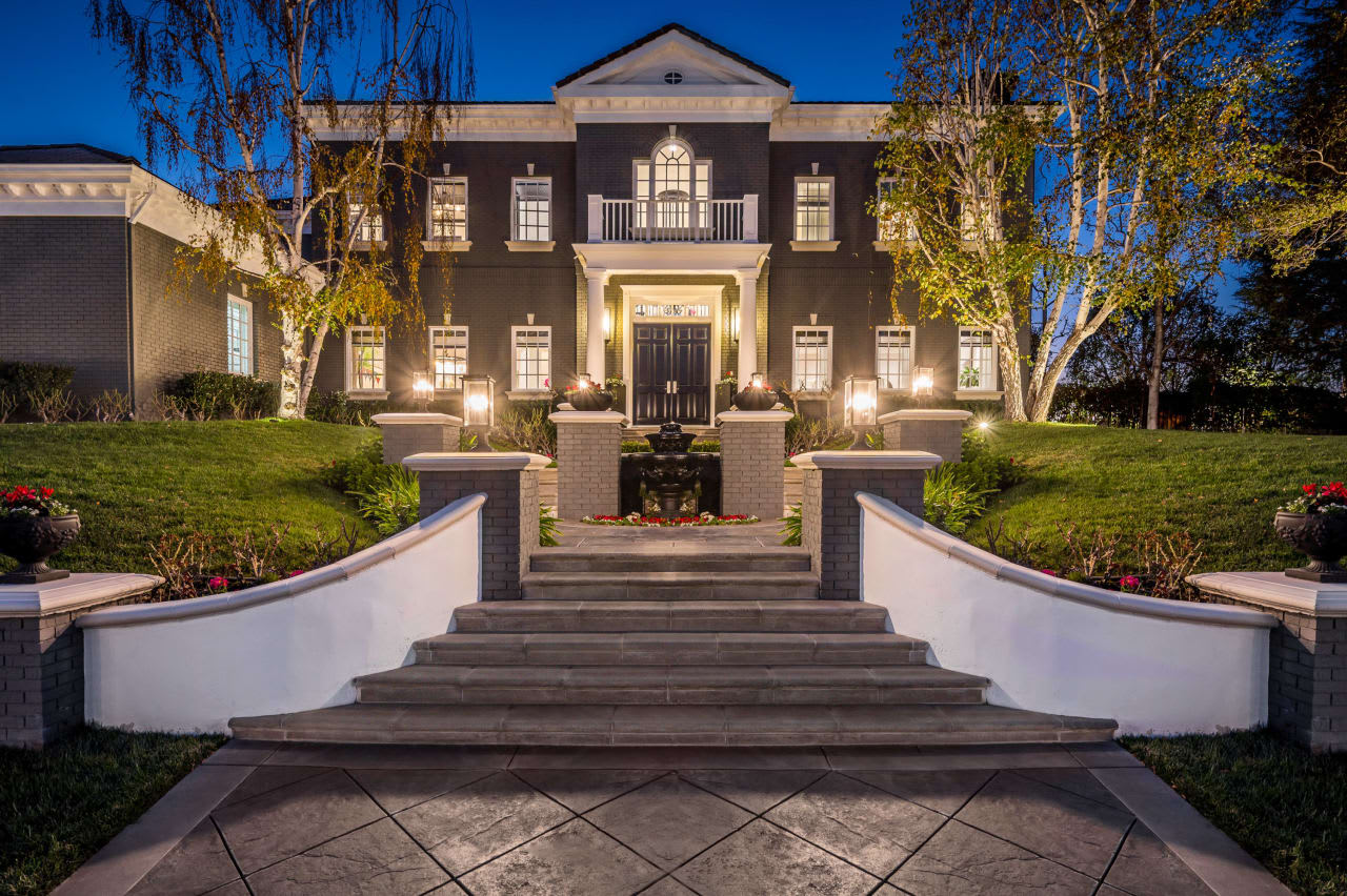 2750 Queens Garden Ct