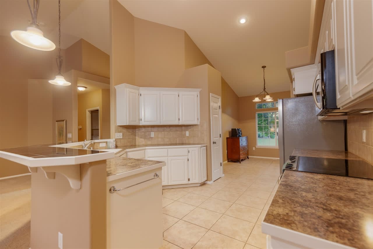 5119 E Glenngrae Ln
