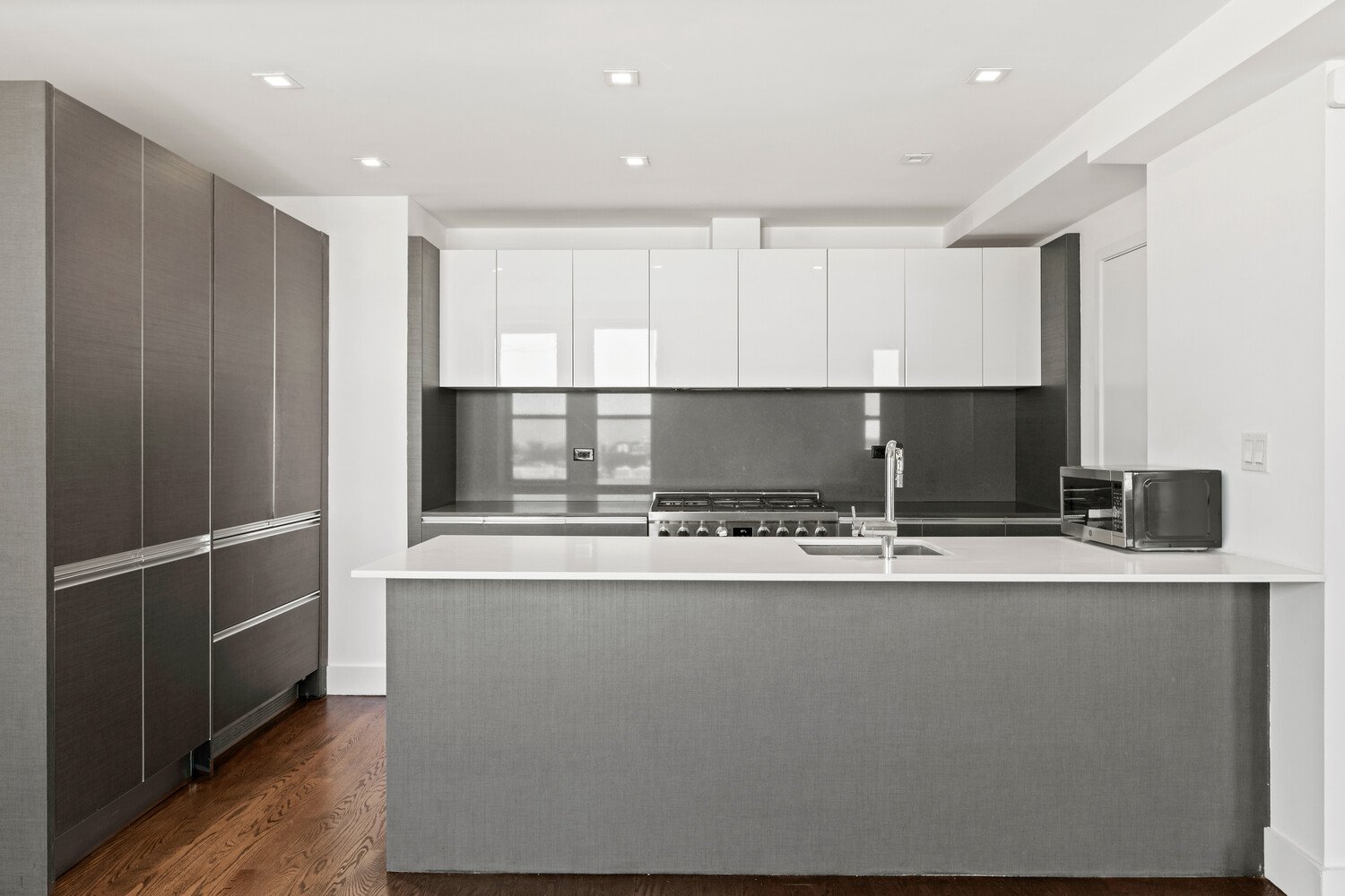 666 West End Avenue, Apt 19CG