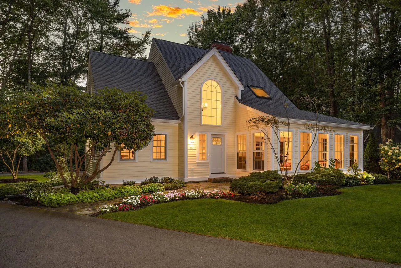 New Listing! 10 Hawthorne Lane, York, Maine – $879,000