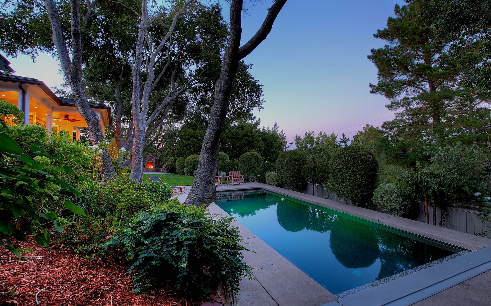6 Abbott Ct
