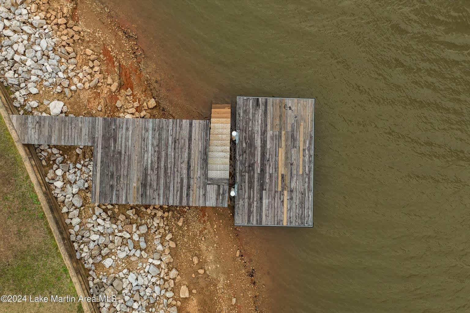 288 Karis Dr