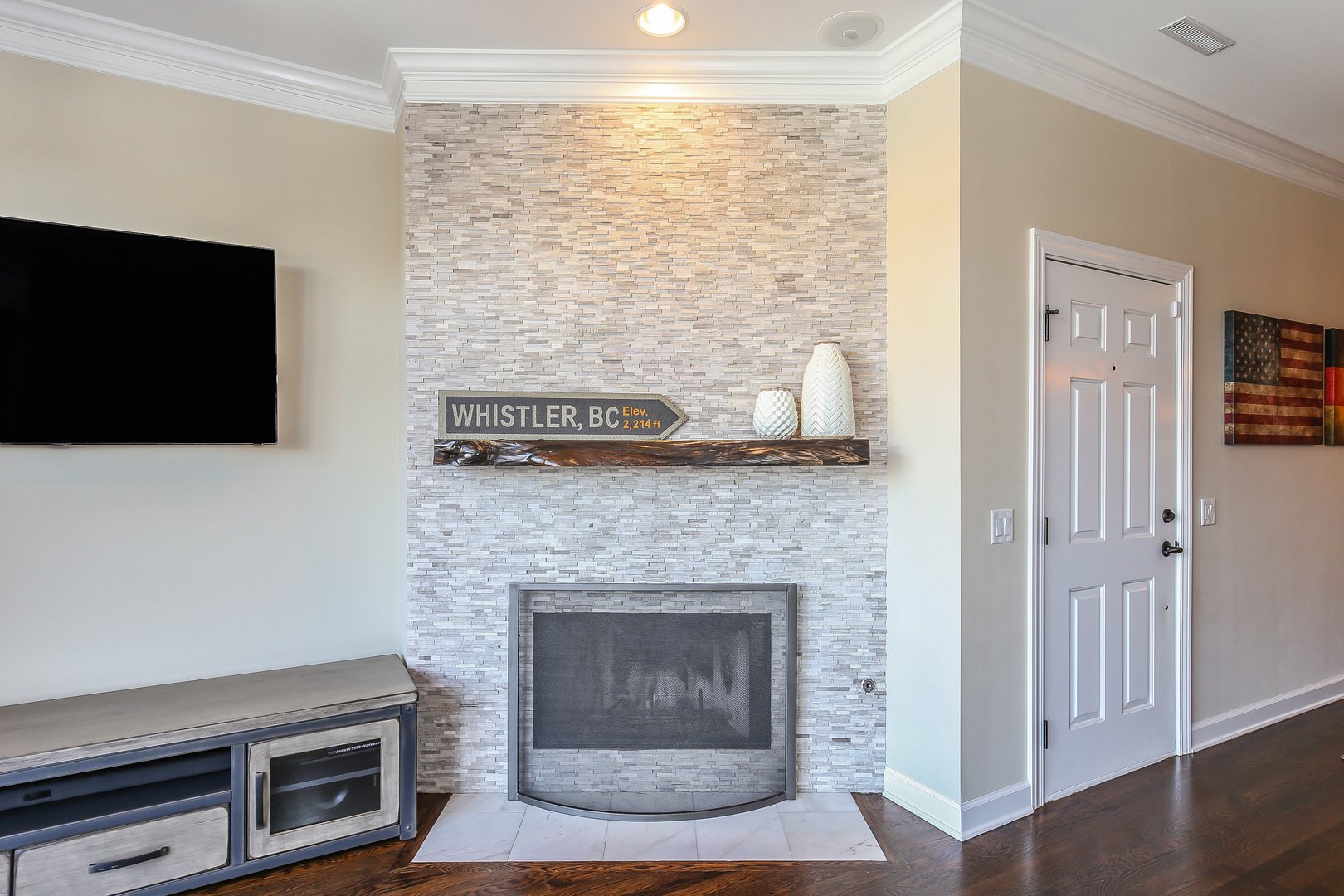 2107 W Belmont #4B