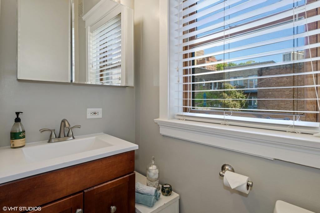 518 W Wrightwood #2W