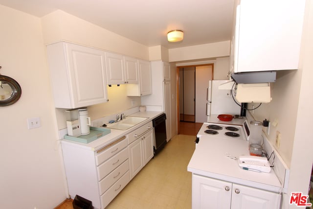 1155 North La Cienega Boulevard, Unit 808