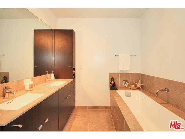 6250 Hollywood Boulevard, Unit 4N