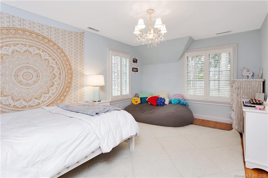 50 Indian Head Road