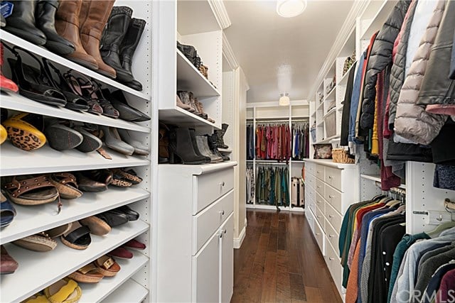 6652 Carriage Circle, Huntington Beach 