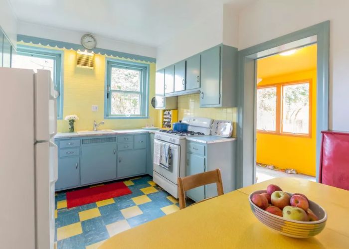 Colorful West Mt. Airy Home Is a Delight, Asks $365K