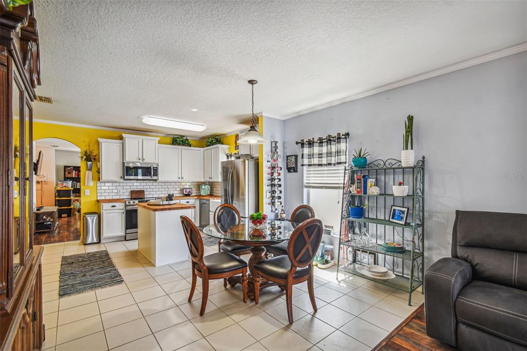 3154 Queen Alexandria Dr