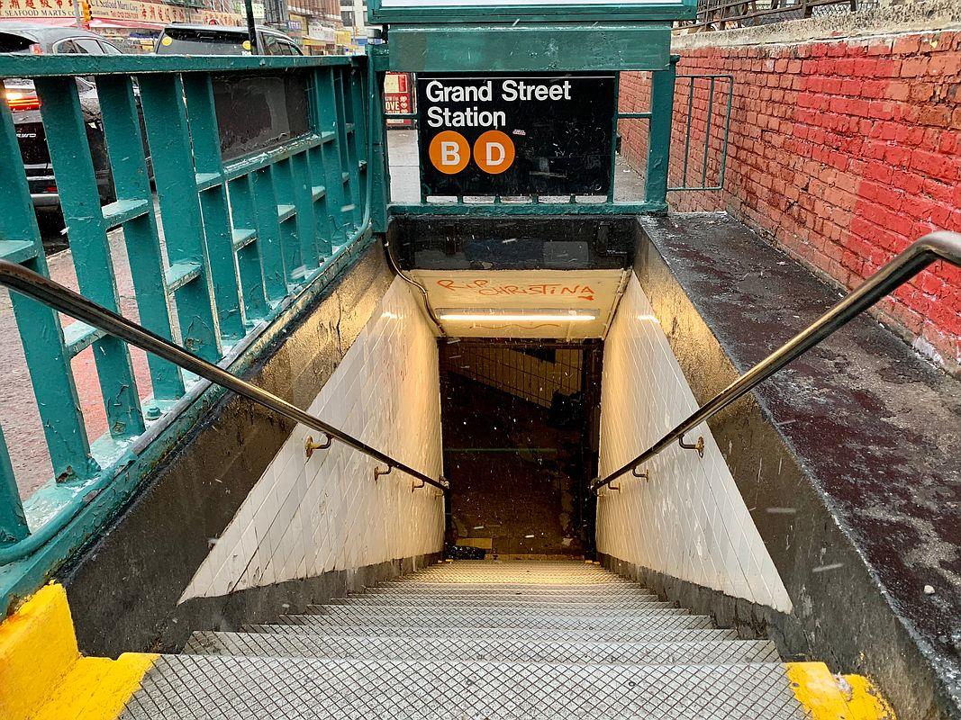 324 Grand Street, Apt 5-A