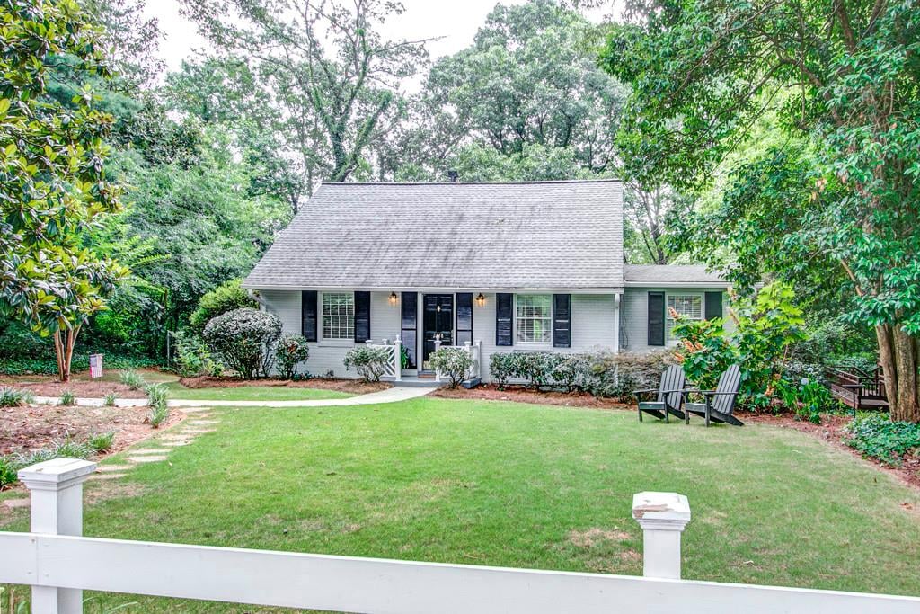 2848 Ridgemore Rd NW