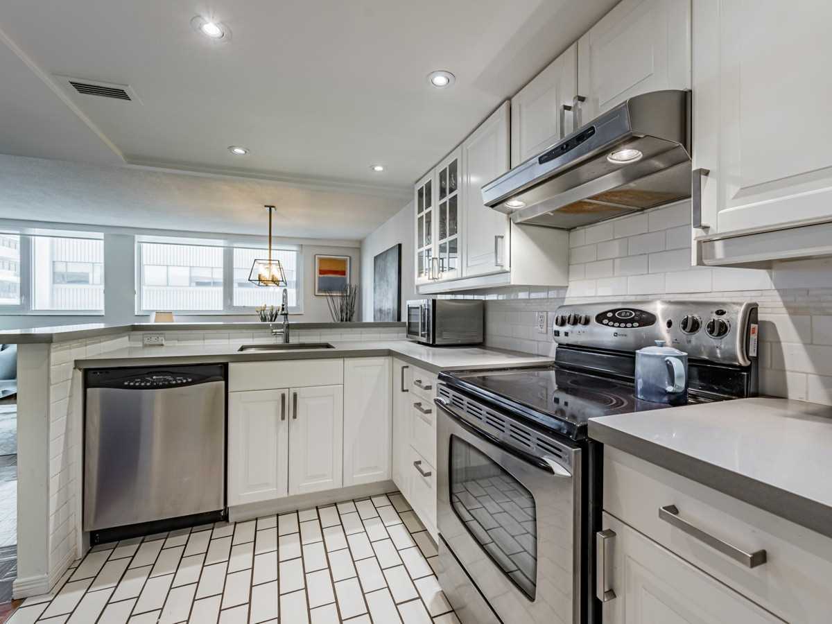 360 BLOOR ST E PH 5