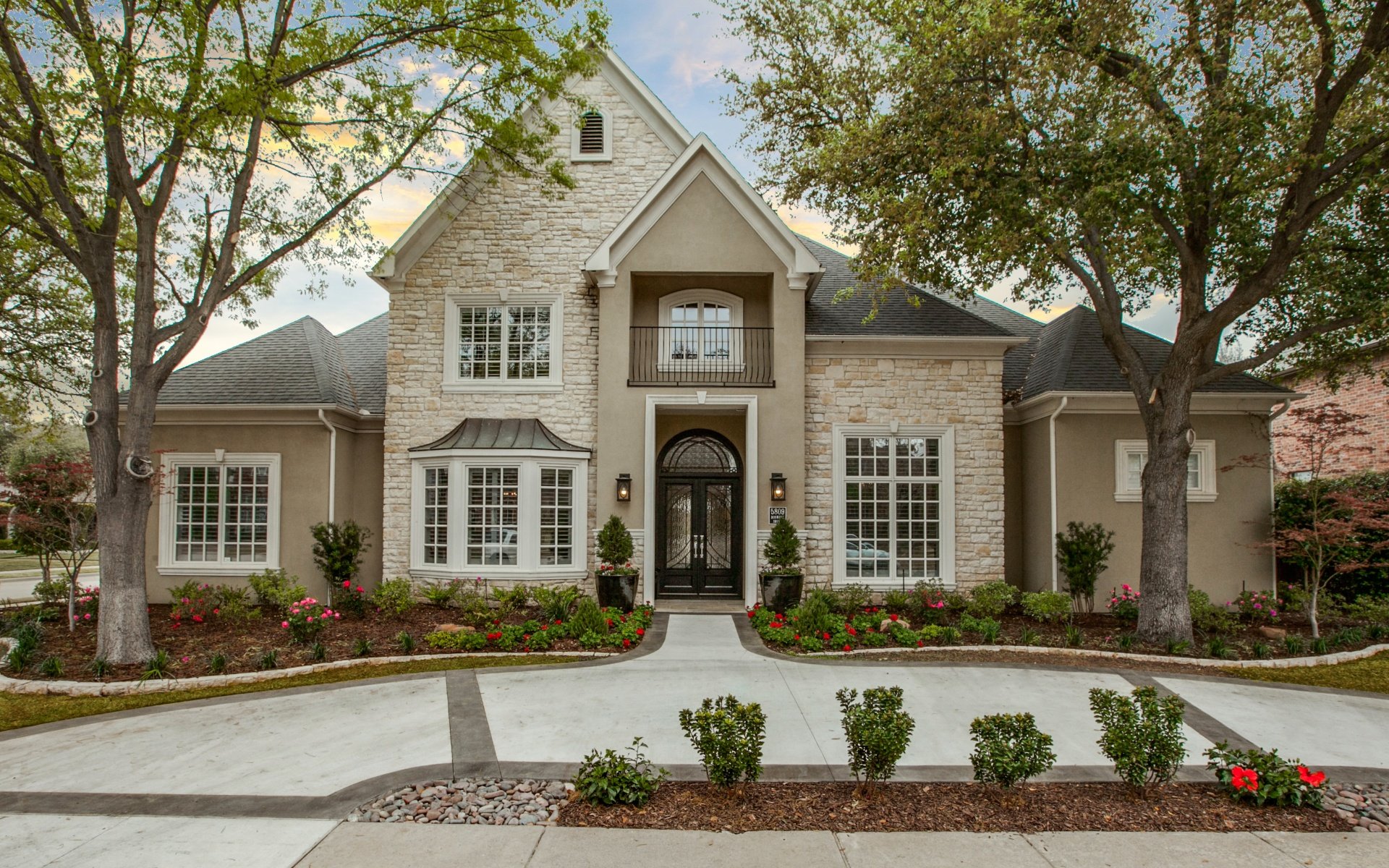 5809 Roswell Drive