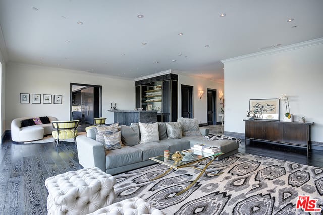 Eminence Azure