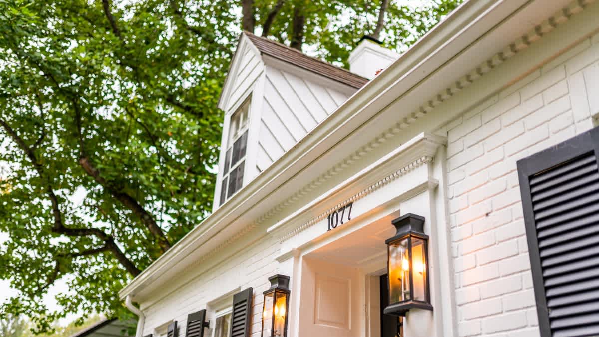 CURB APPEAL: Cape Cod