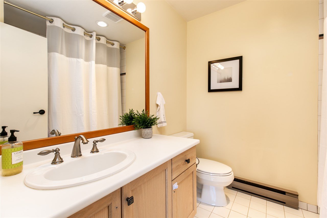 3135 St. Moritz Cres