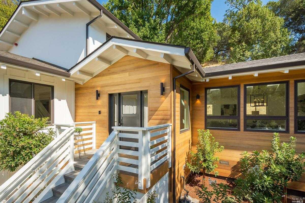 10 Ray Ct